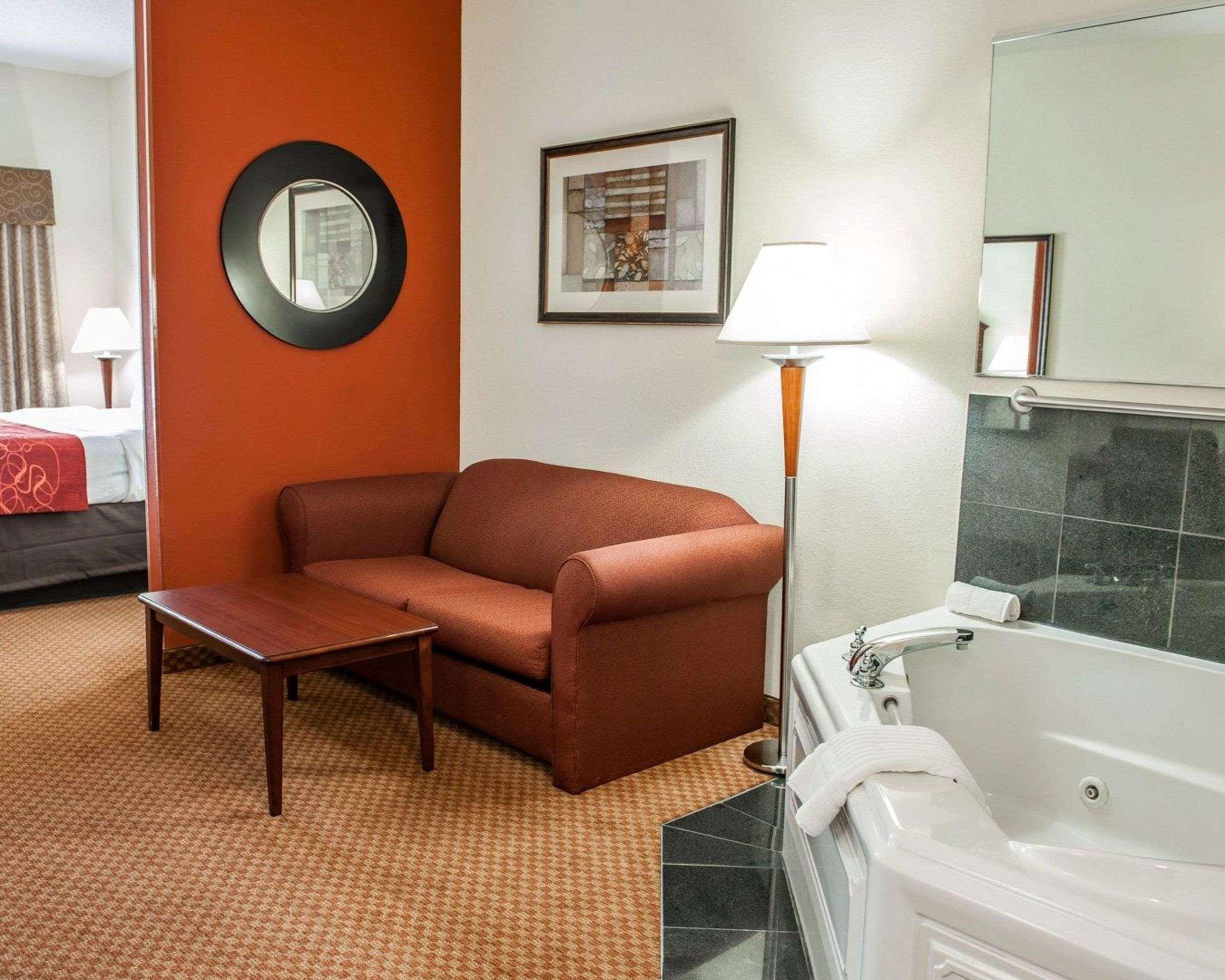Comfort Suites Near Indianapolis Airport Экстерьер фото