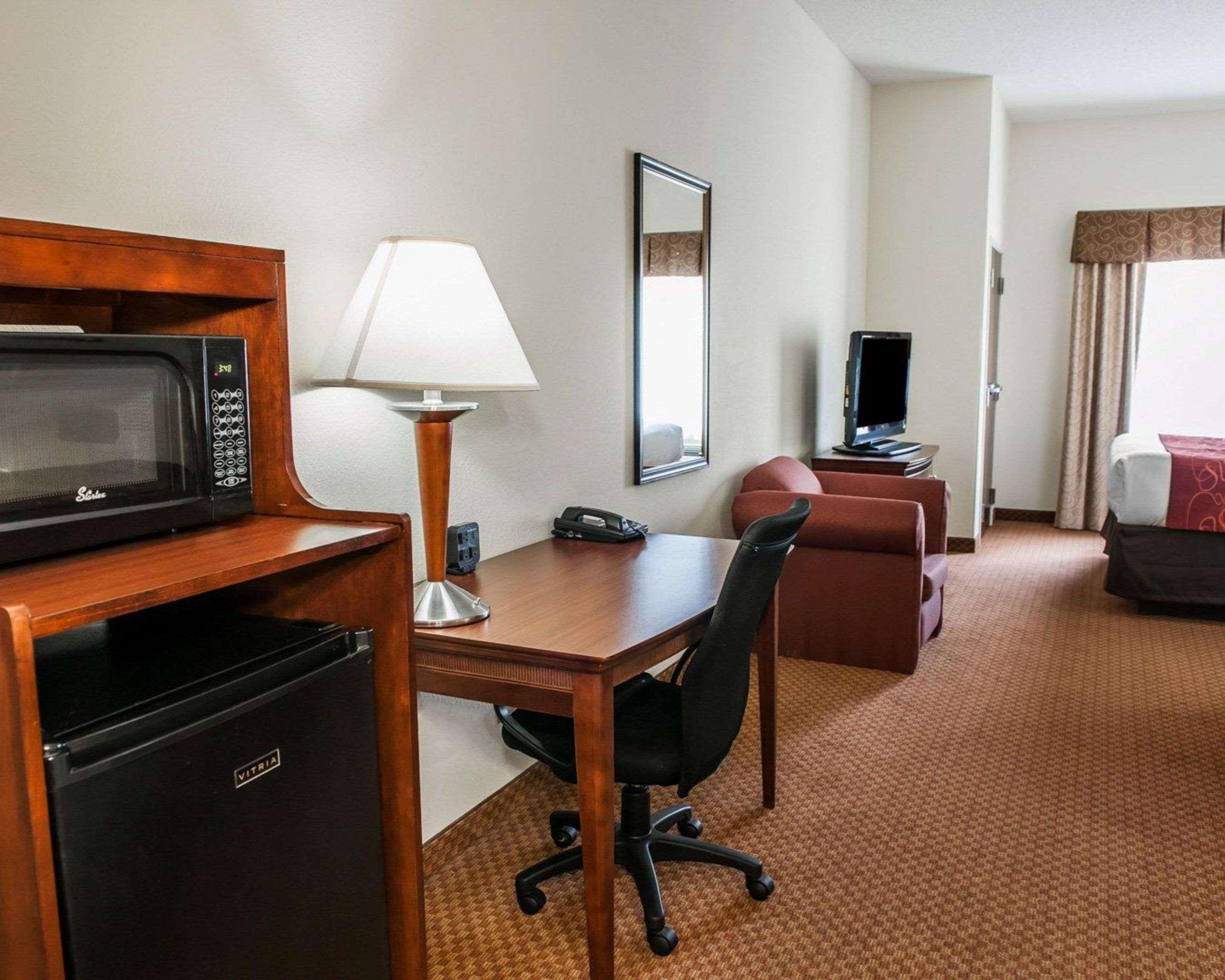 Comfort Suites Near Indianapolis Airport Экстерьер фото