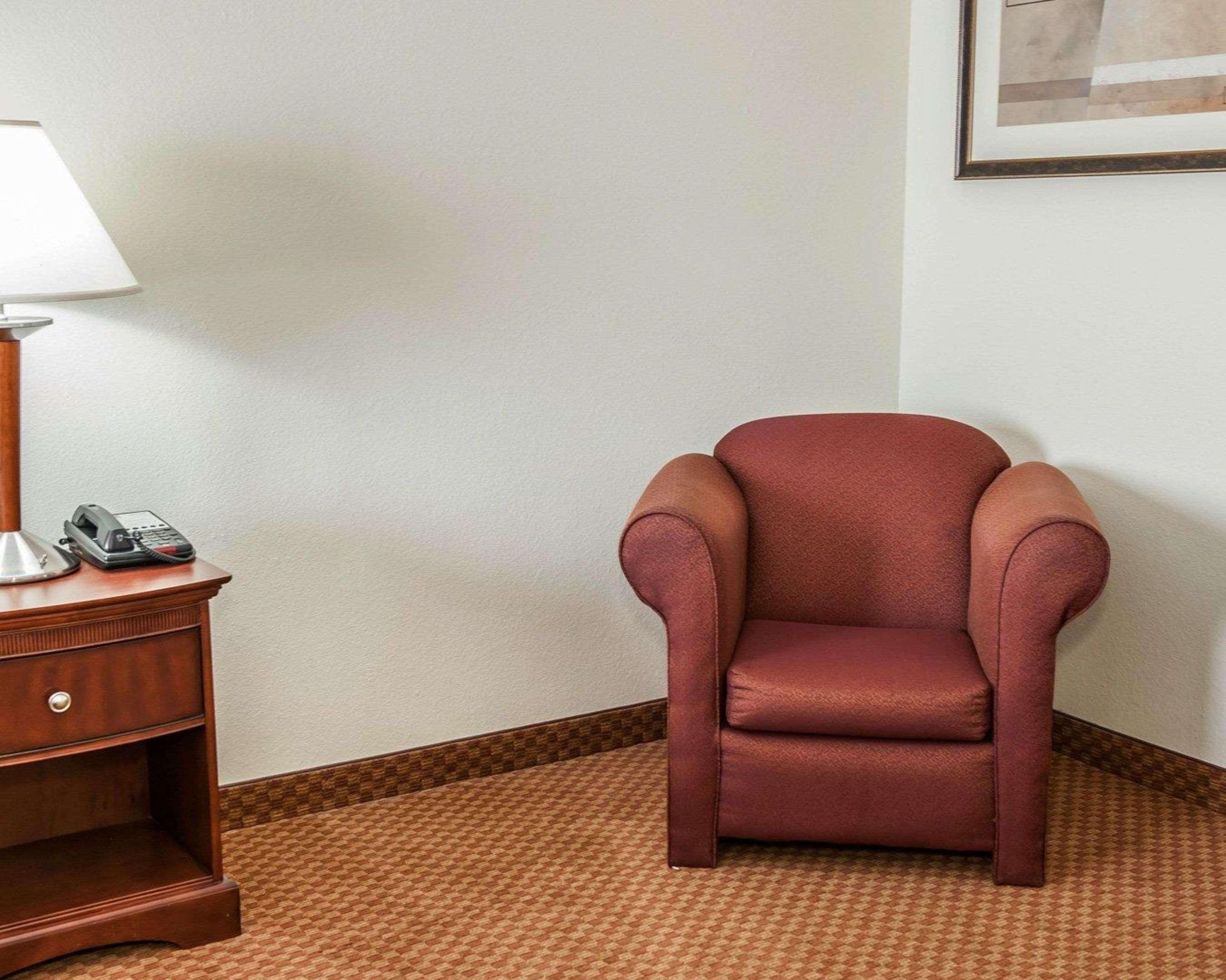 Comfort Suites Near Indianapolis Airport Экстерьер фото